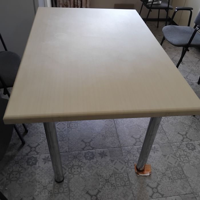 стол стандартный