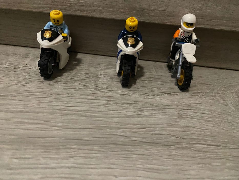 Set police incomplet