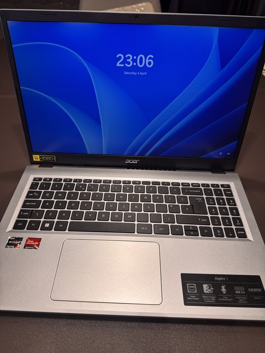 Лаптоп ACER ASPIRE 3-Като нов!!!
