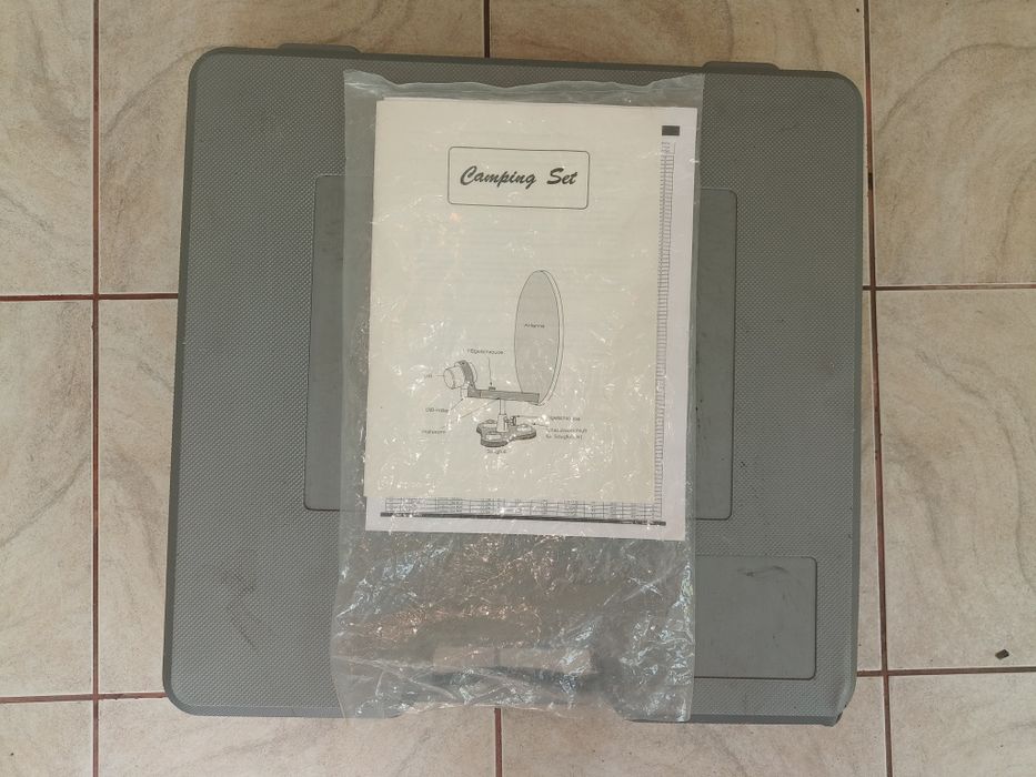Vând kit antenă satelit portabilă