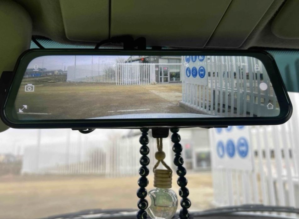 Видеорегистратор зеркало с камерой