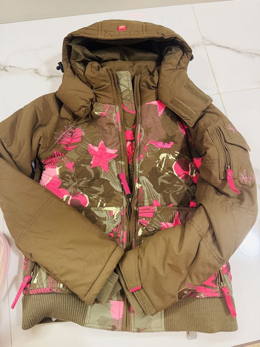 Яке за Ски Protest