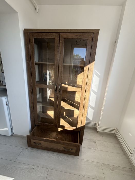 Vitrină JUNGEN 2 uși 1 sertar stejar sălbatic