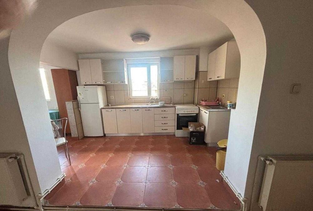 Apartament 3 camere  -  central Manastirea GOLIA - direct proprietar
