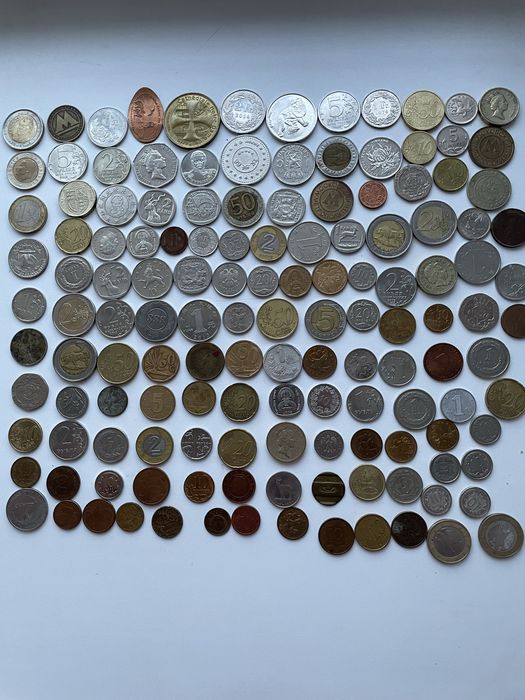 Продам юбилейные монеты. .