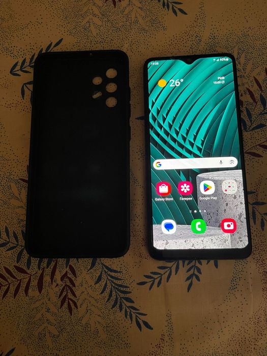 Срочно продам телефон.