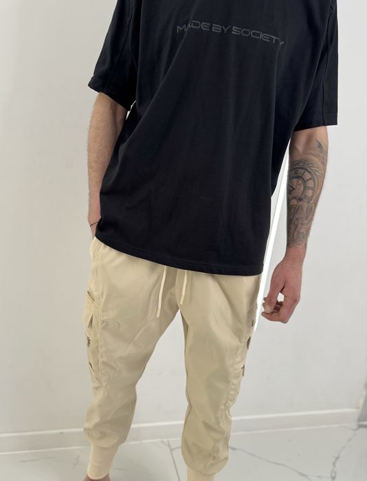 Pantaloni Model VAGABOND