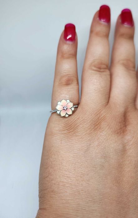 Пръстен Pandora магнолия
