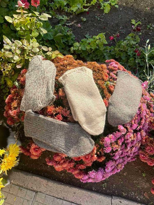 Ръчно изплетени вълнени чорапи