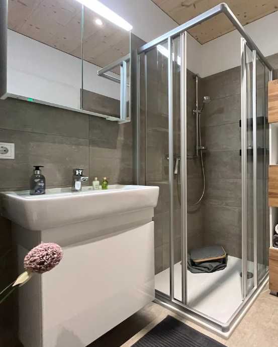 Дава се под наем Двустаен апартамент в Пловдив, Прослав - 63 кв.м за 280.5 € - Снимка #2