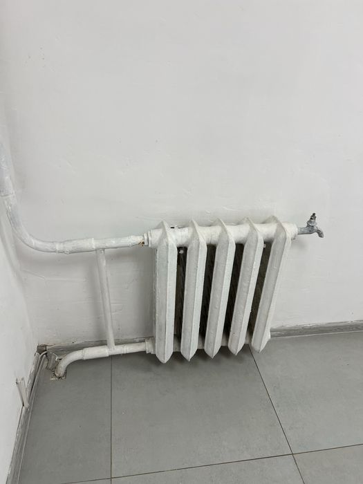 Продам чугунные батареи