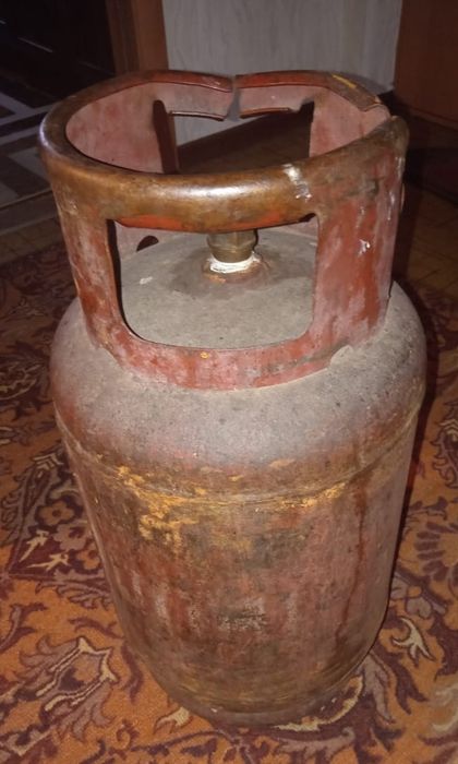 Продам газовый балон