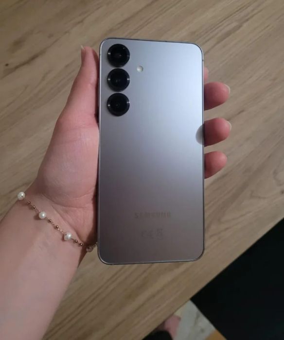 Samsung s 25 Silver 256Gb