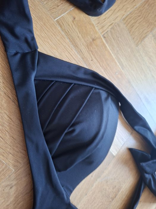 2 чифта бански Л размер жена червено и черно нов лято