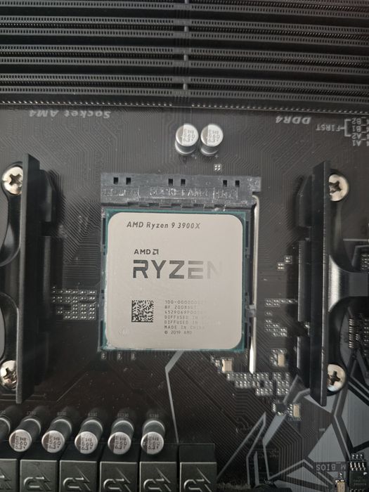 Kit AMD Ryzen 9 3900x, Placa de baza X570, RTX 2080 Super, SSD 2TB