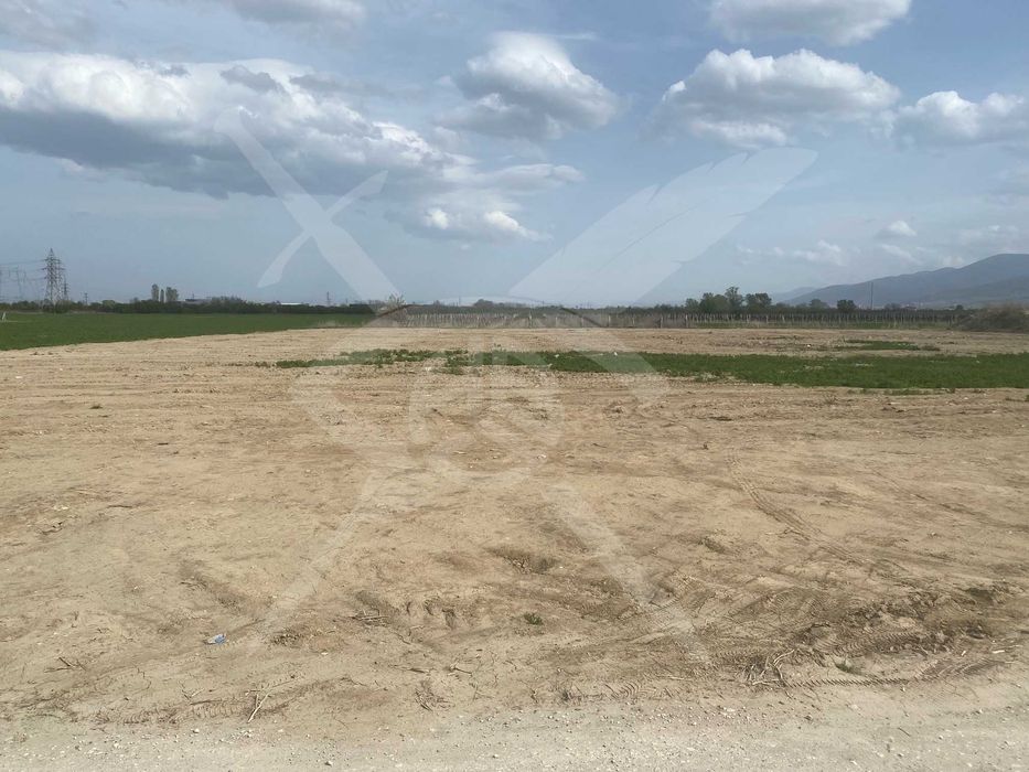 Продава се Парцел в с. Брестник, Област Пловдив - 5472 кв.м за 28 €/кв.м - Снимка #1