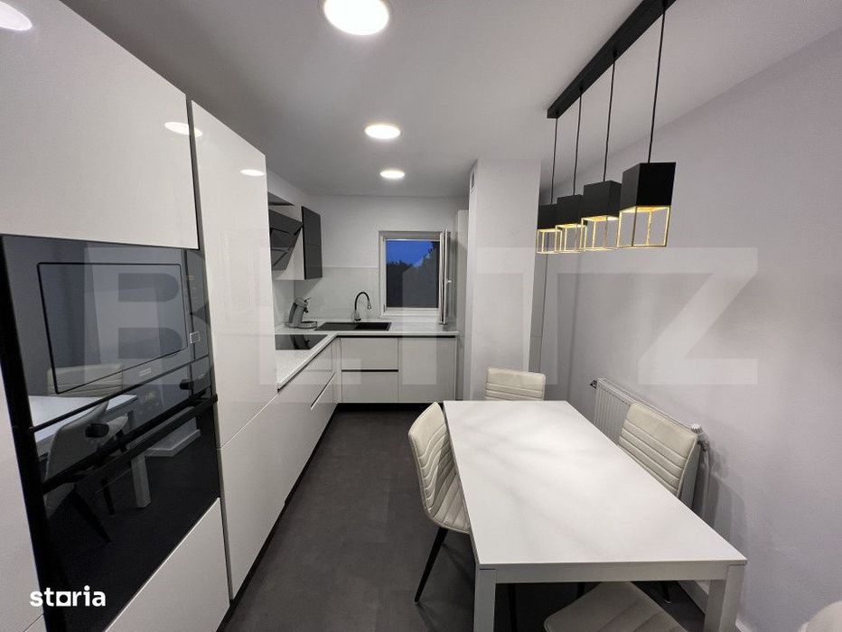 Apartament 3 camere, decomandat, parcare, zona UMF