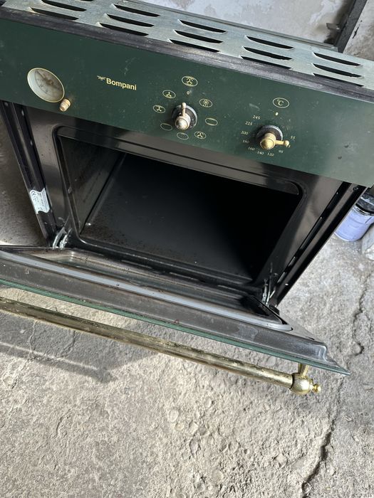 Фурна за вграждане Bompani
