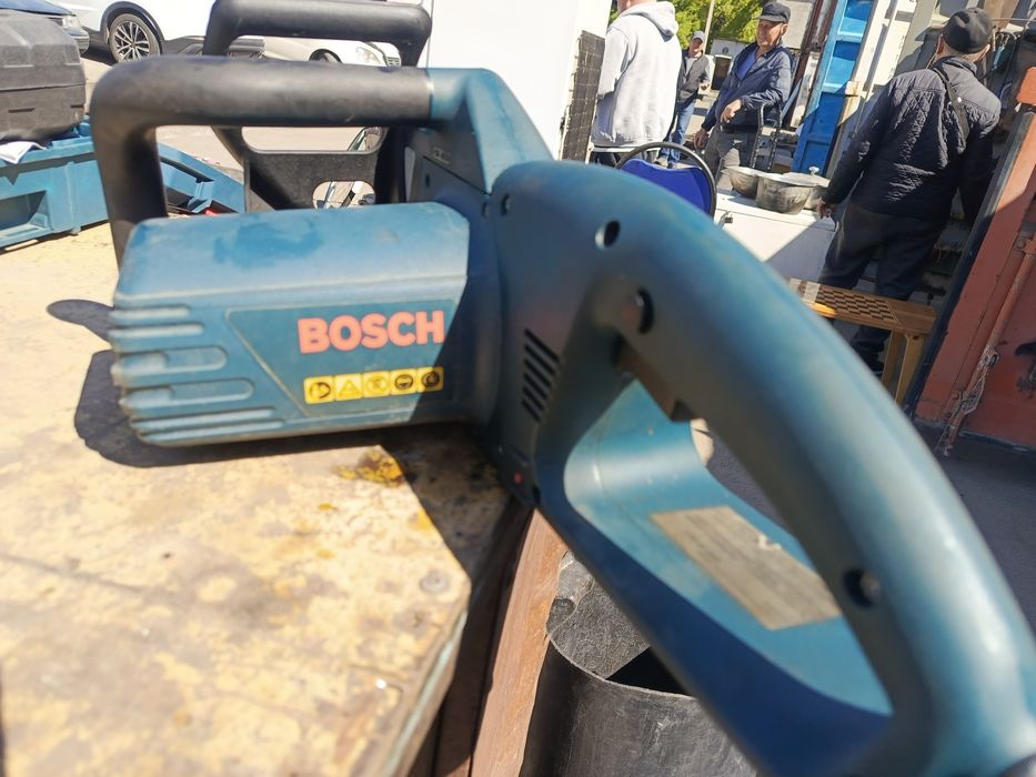 Продам цепная пила BOSCH