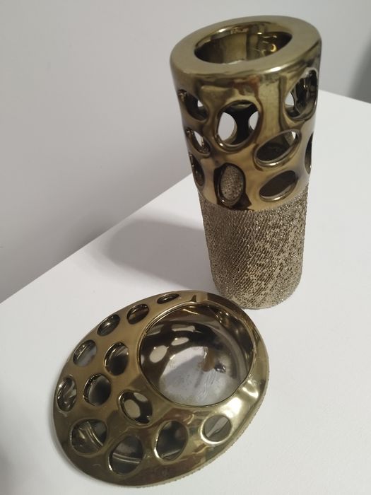 Свещник и пепелник