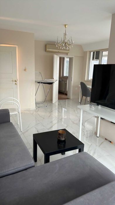Продава се Тристаен апартамент в Пловдив, Кършияка - 220 кв.м за 1039 €/кв.м - Снимка #12
