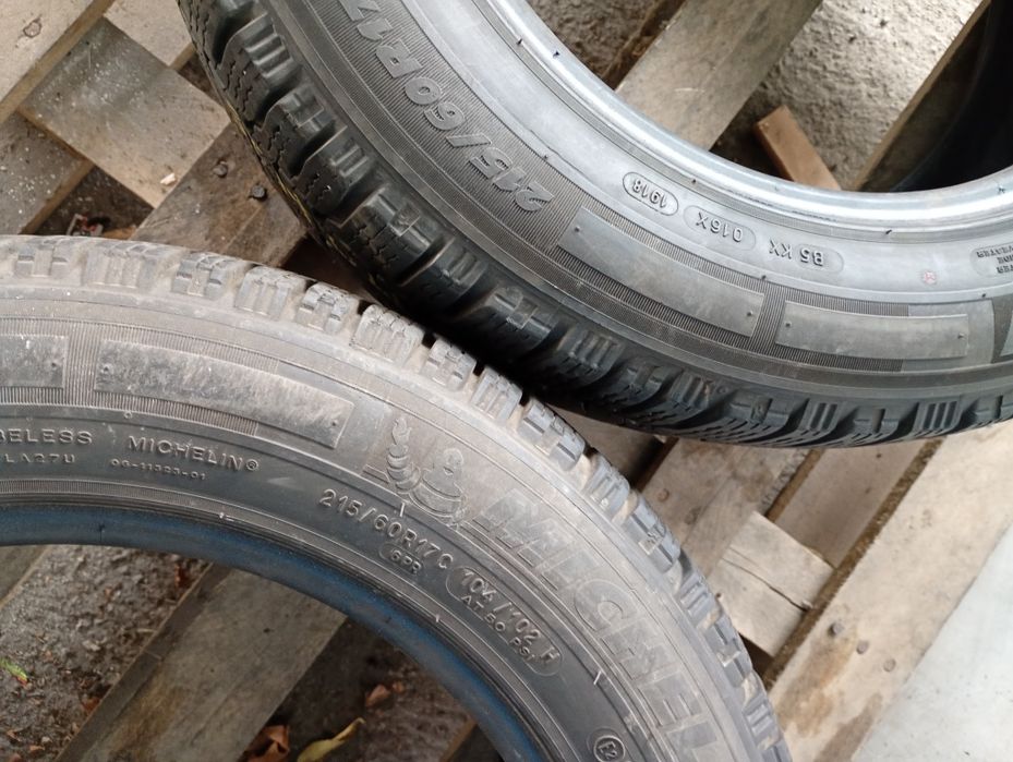 Перфектни 2бр.215/60/17С Michelin Agilis dot1918