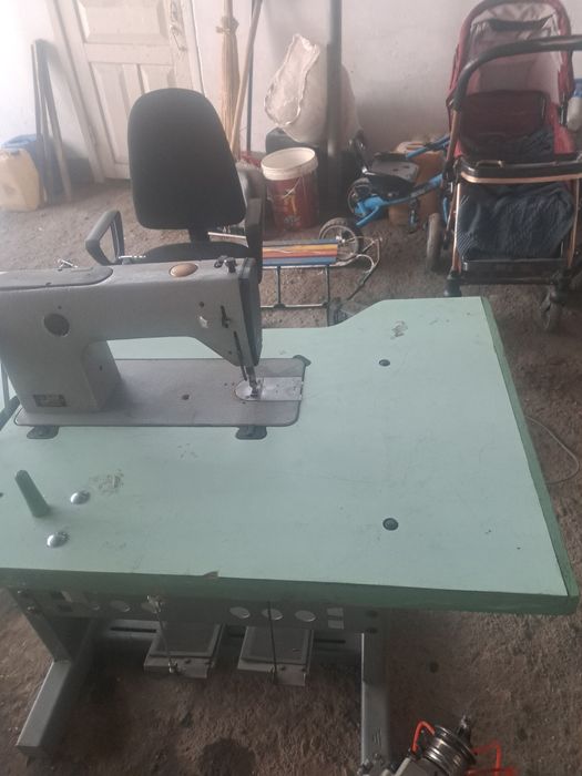 Швейные машинки професиональные