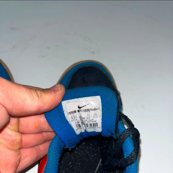 Adidași Nike mărimea 39