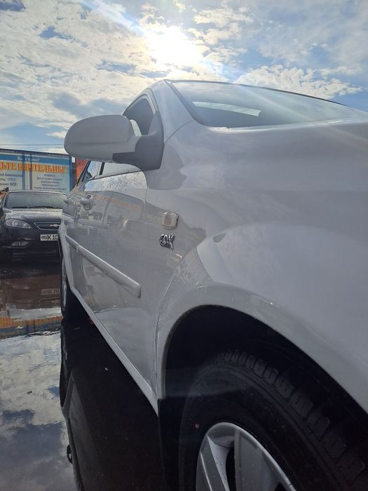 Ласетти 1.6 автомат.   2013 нахт ва вариант