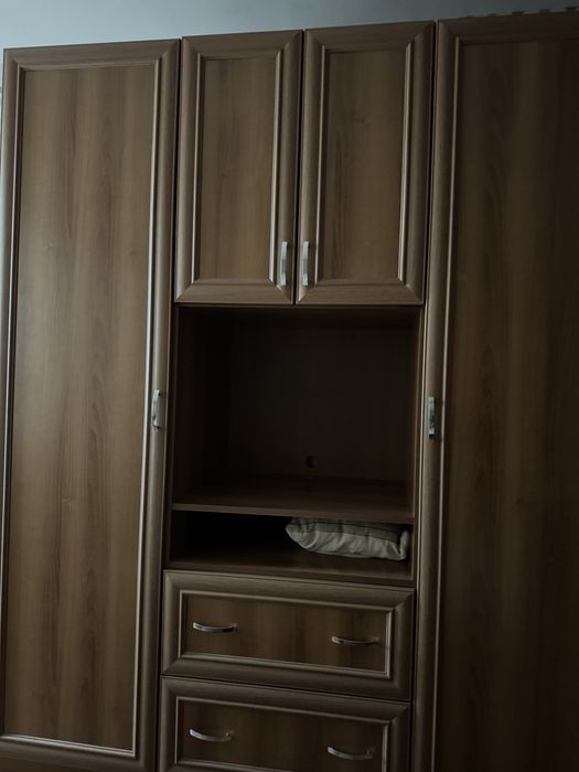 Шакаф за дрехи дъб