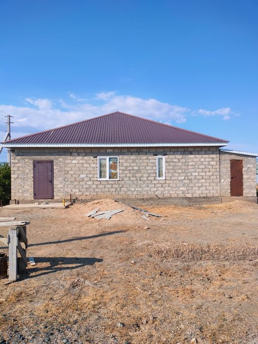 Еркинкалада үй сатылады