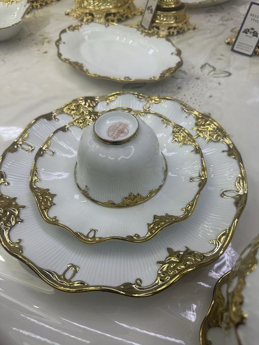 Роскошный сервиз 62 предмета на 12 персон