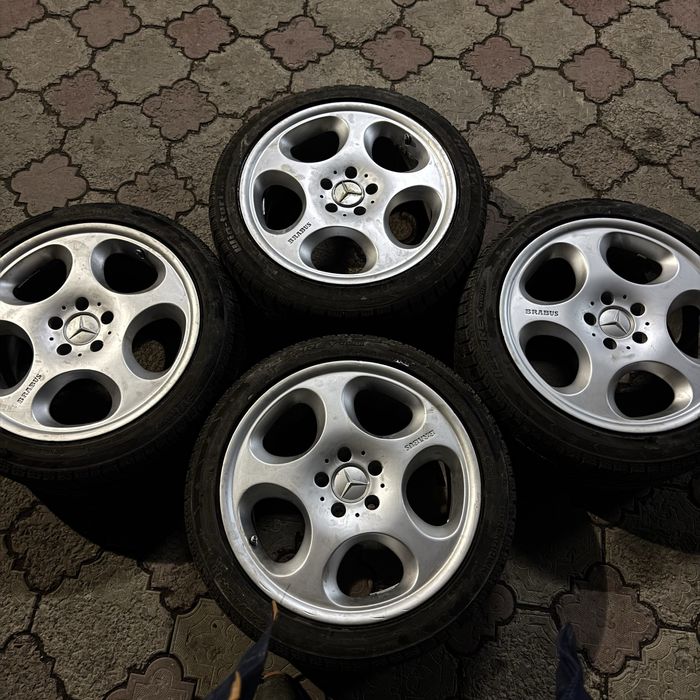 Продам диски мерседес Brabus р18 оригинал в отличном состояние