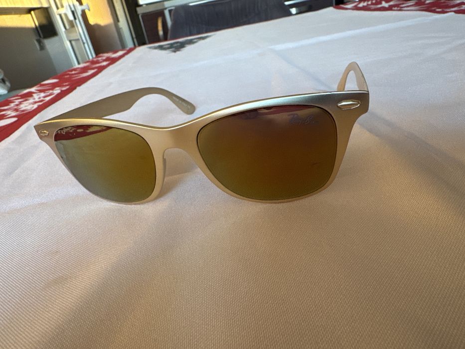 Слънчеви очила Dior и RayBan