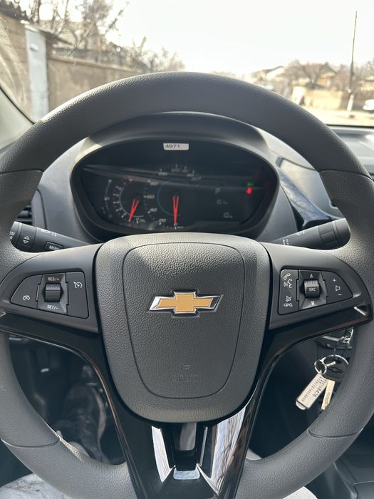 Cobalt oq mcm yangi 2026