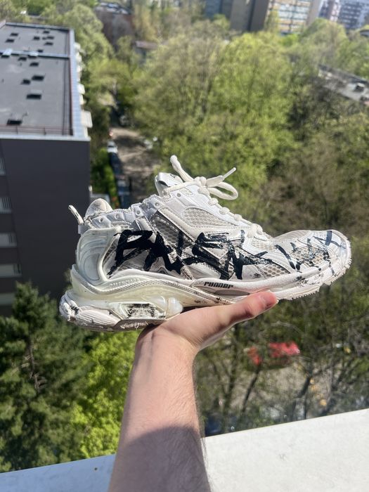 balenci runners 43