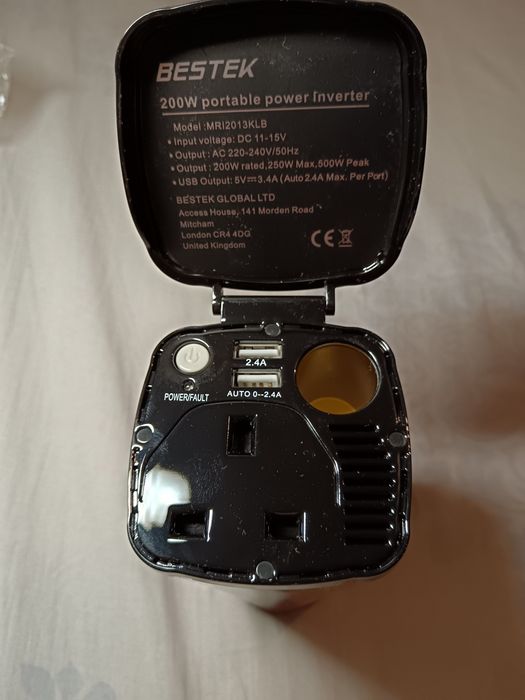 Bestek   инвертор от 12 на 220v