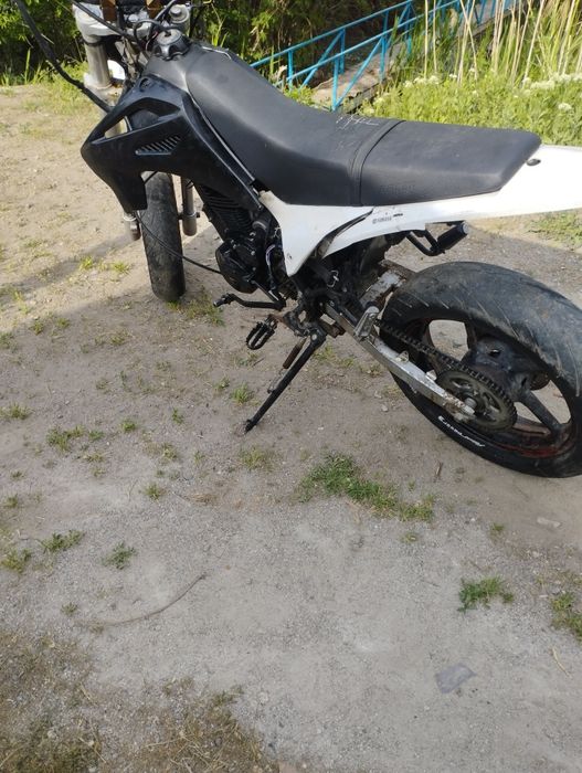 Продам эндуро 300куб