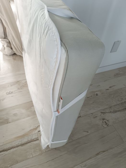 Vand toate la acest pret pat metalic 200x80 cm + somiera lemn + saltea arcuri + protectie