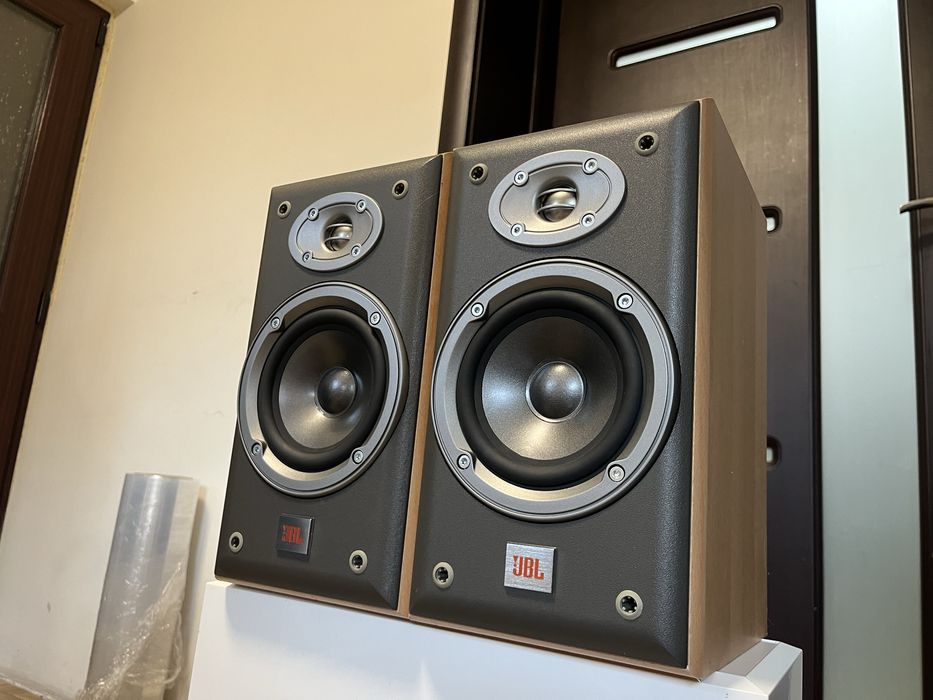 Boxe raft sau surrond Jbl E20