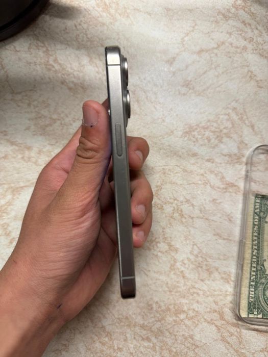 Iphone 15 pro , 128, 82 akb