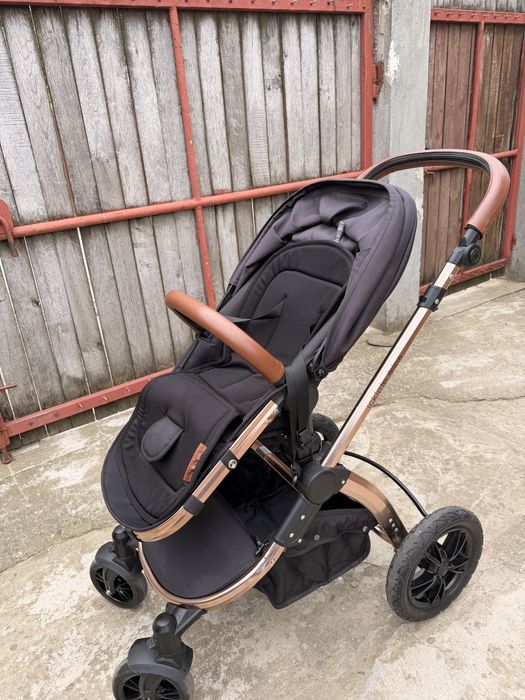 Carut Ickle Bubba Stomp V4 Travel System With Isofix Base