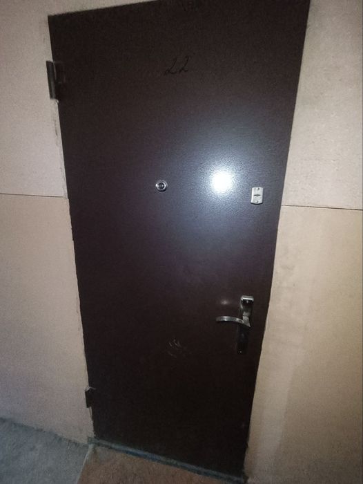 Продается приватизированная квартира в общежитии