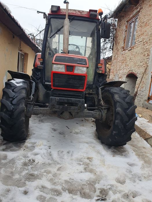 Vând Tractor Case 4240 A XL