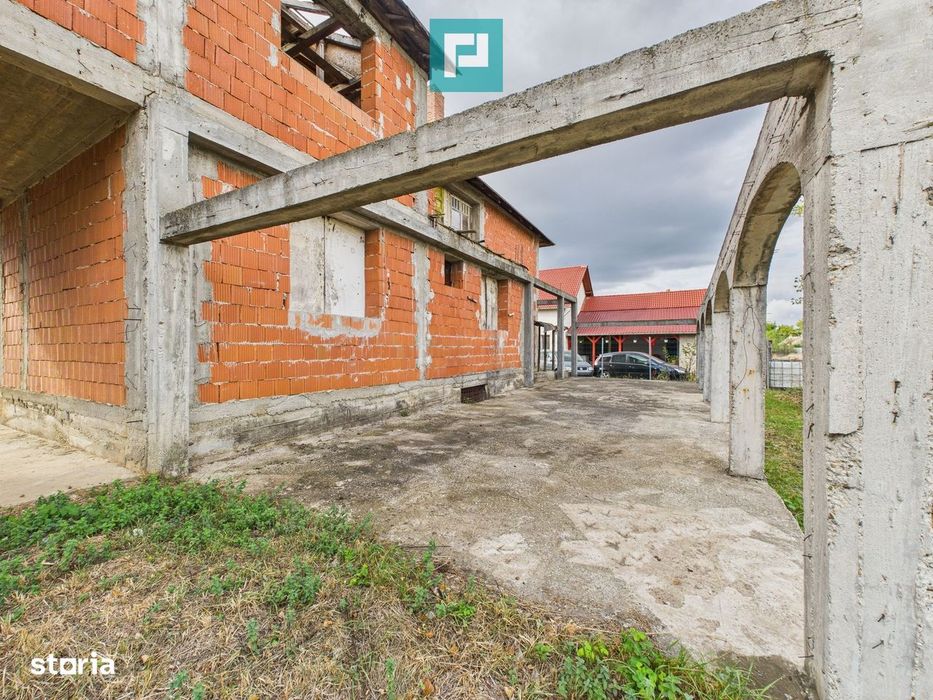 Casă la roşu S+P+1 în Bodrogu Nou