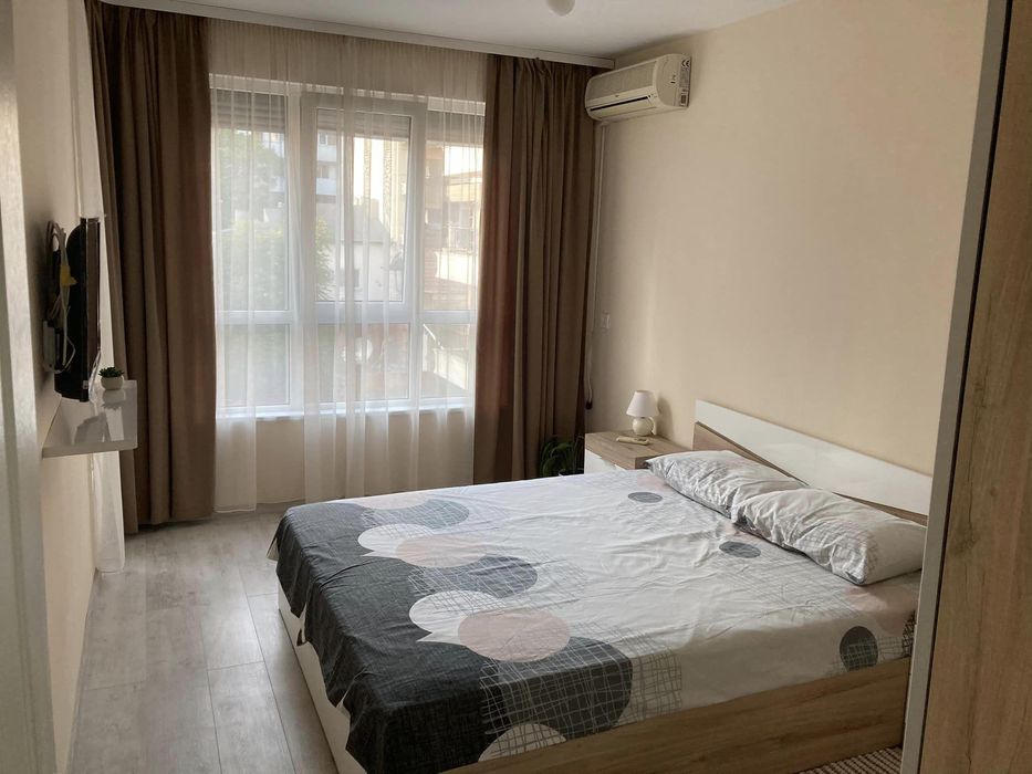 Дава се под наем Тристаен апартамент в Варна, Център - 80 кв.м за 650 € - Снимка #3