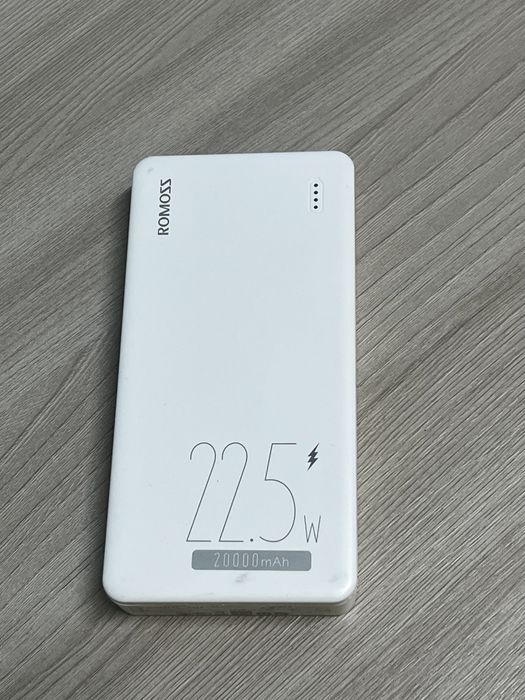 Power bank Romoss fast charging. 20000mAh + шнур type C-Lighting