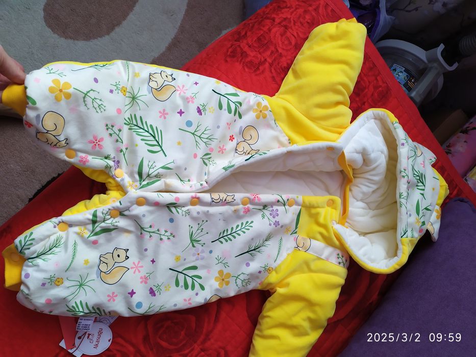 Продам демисезонные комбинезоны