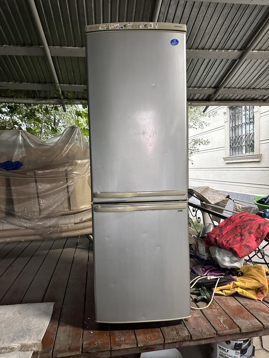 Продается холодильник