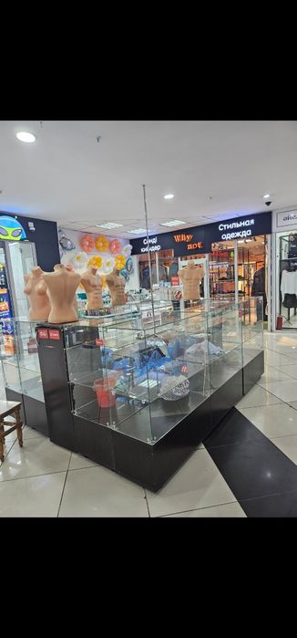 Продам витрину. 8 кв. М